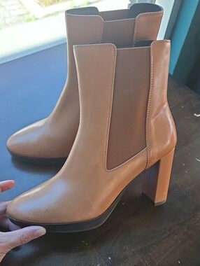 Geox Size EU41 US 10.5 Women’s Tan Leather High Block Heel Chelsea Boots NEW